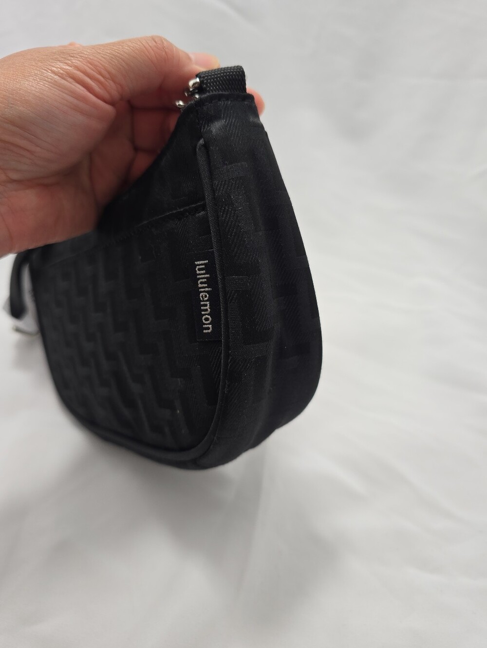 NWT Lululemon City Essentials Mini Shoulder Bag L Monogram Jacquard Black 1L - Picture 4 of 8